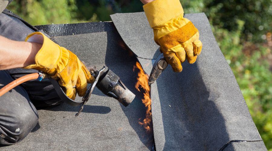 Professional residential roofers in Dallas Center, IA